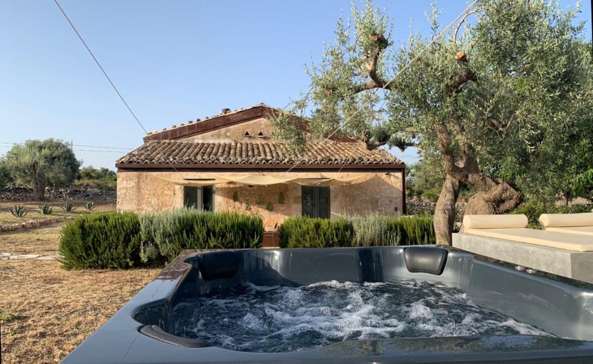 Casa Farfaglia Pensionat Noto Exteriör bild