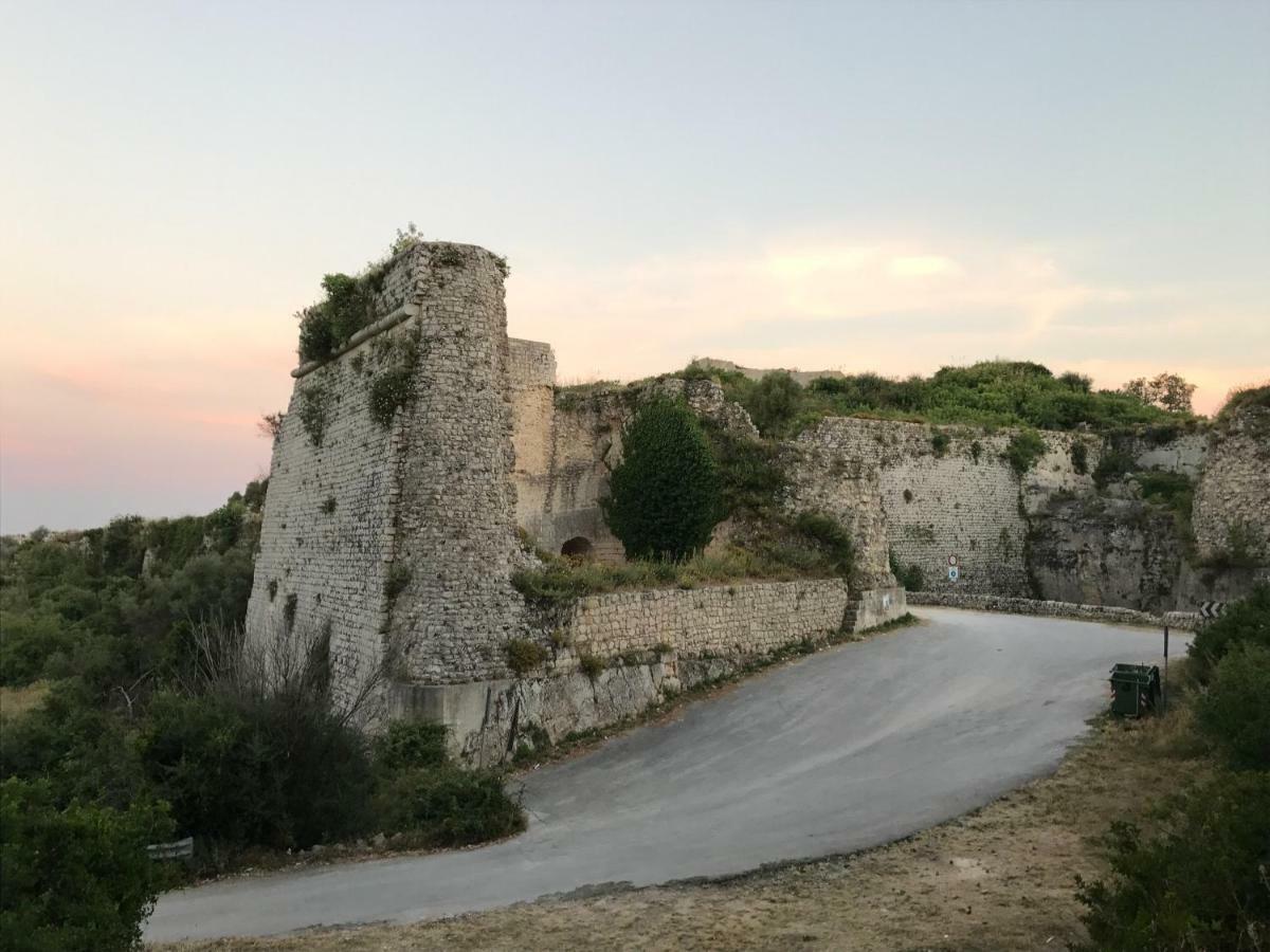 Casa Farfaglia Pensionat Noto Exteriör bild